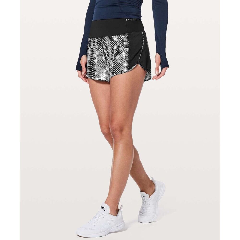 Lululemon Real Quick Perforated Shorts 3.5" Monochromic Black Size 4 EUC - Picture 3 of 8
